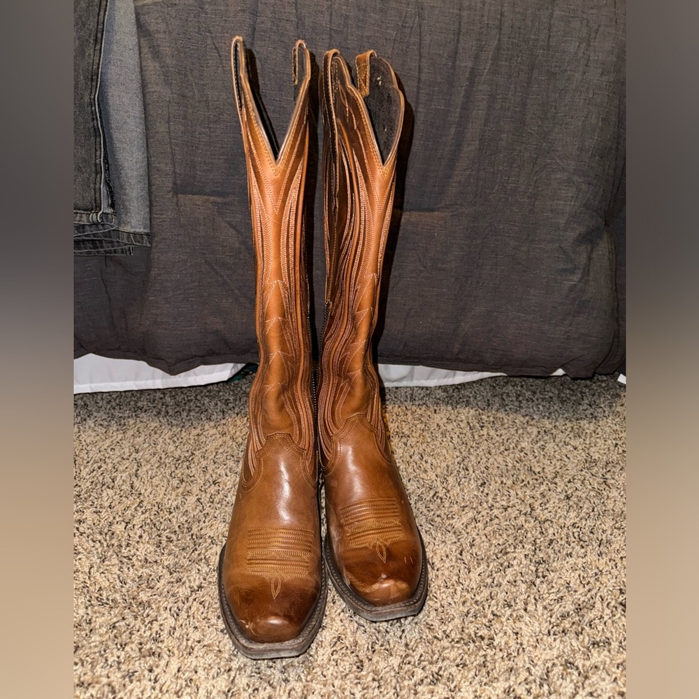 Ariat Women's Tan Heeled Boots - Picture 2 of 6